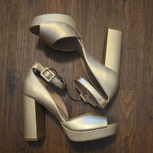 NWT Sun + Stone Metallic Gold Block Heels